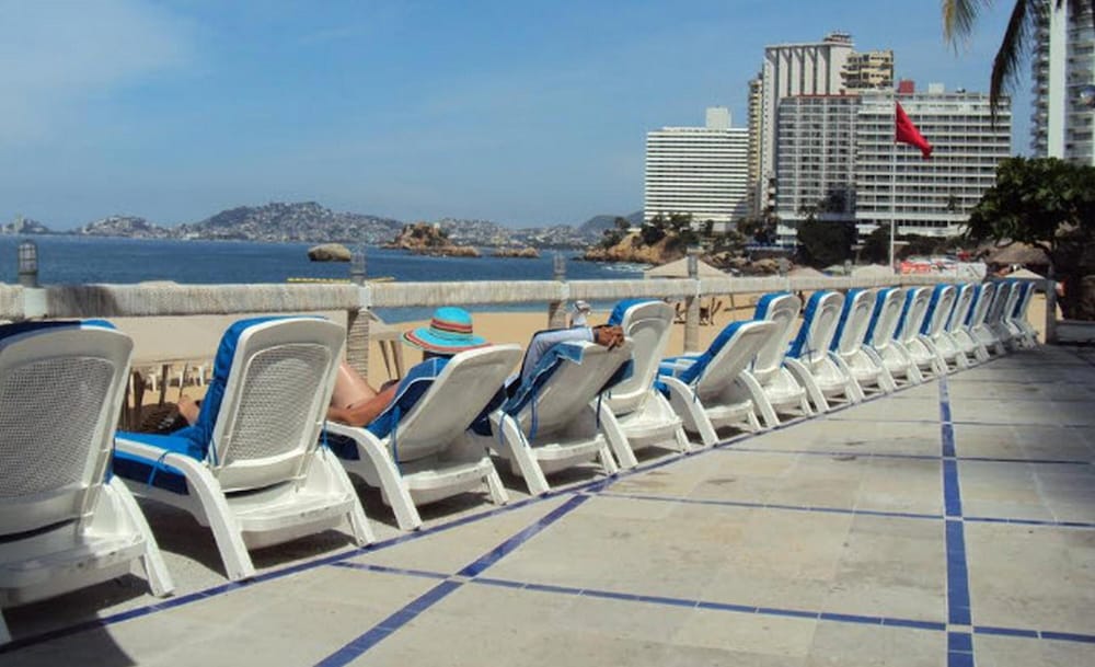 Acapulco Malibu 44/49