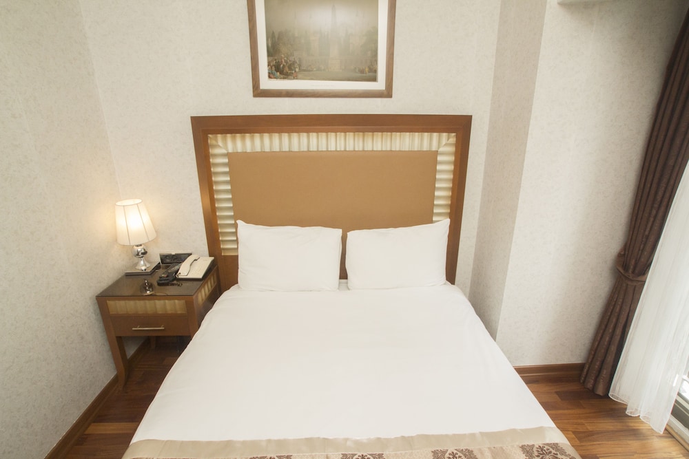 Mineo Park Hotel 25/58