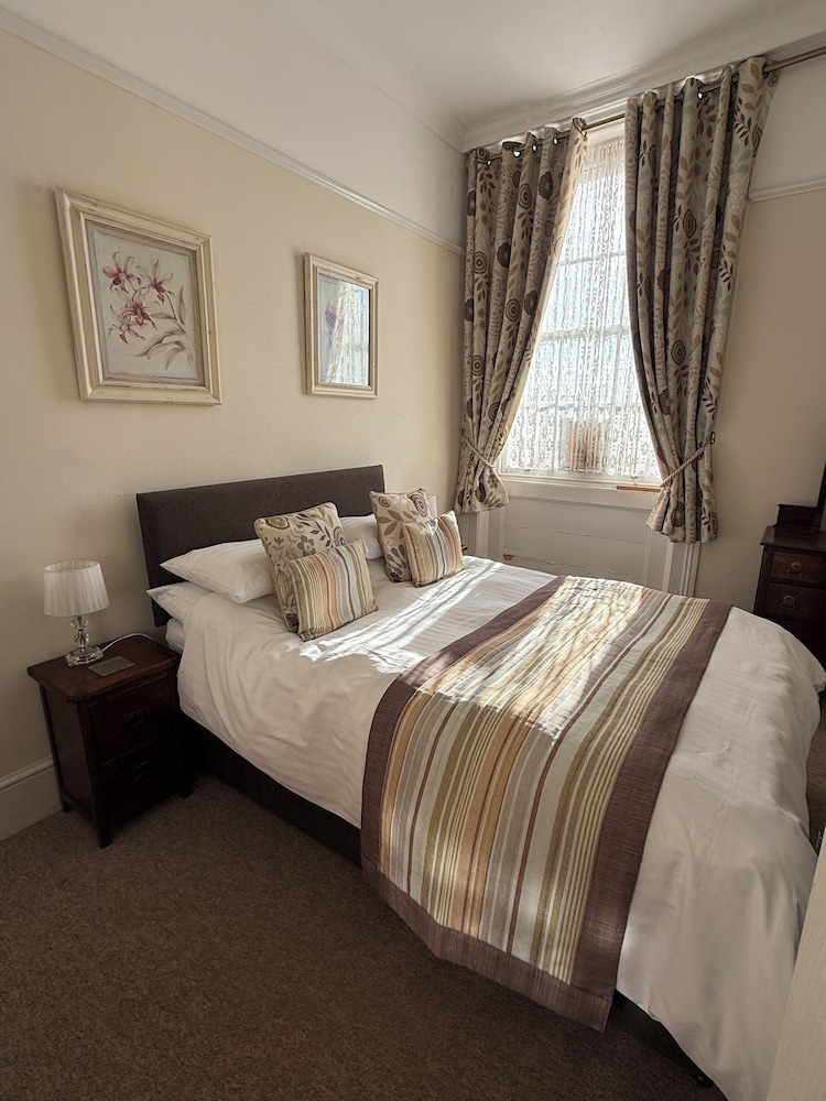 Spring Garden Guest House 7/50