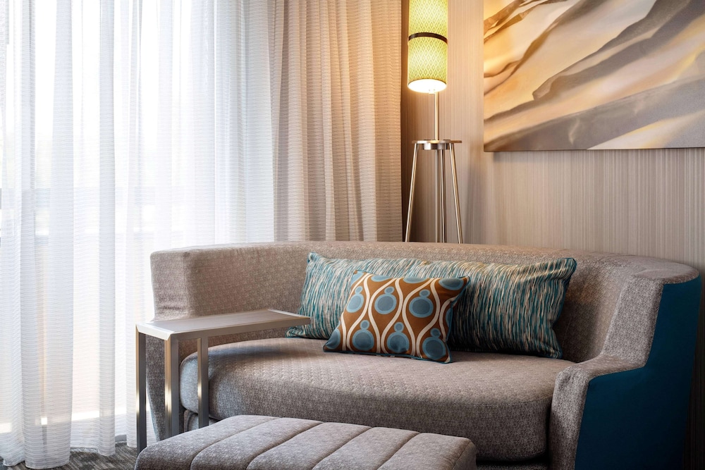 Sonesta Select Laguna Hills Irvine Spectrum 20/40