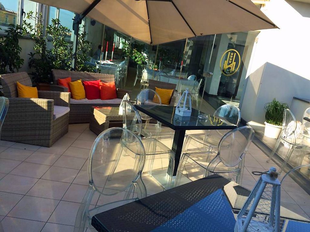 Hotel Naples 56/71
