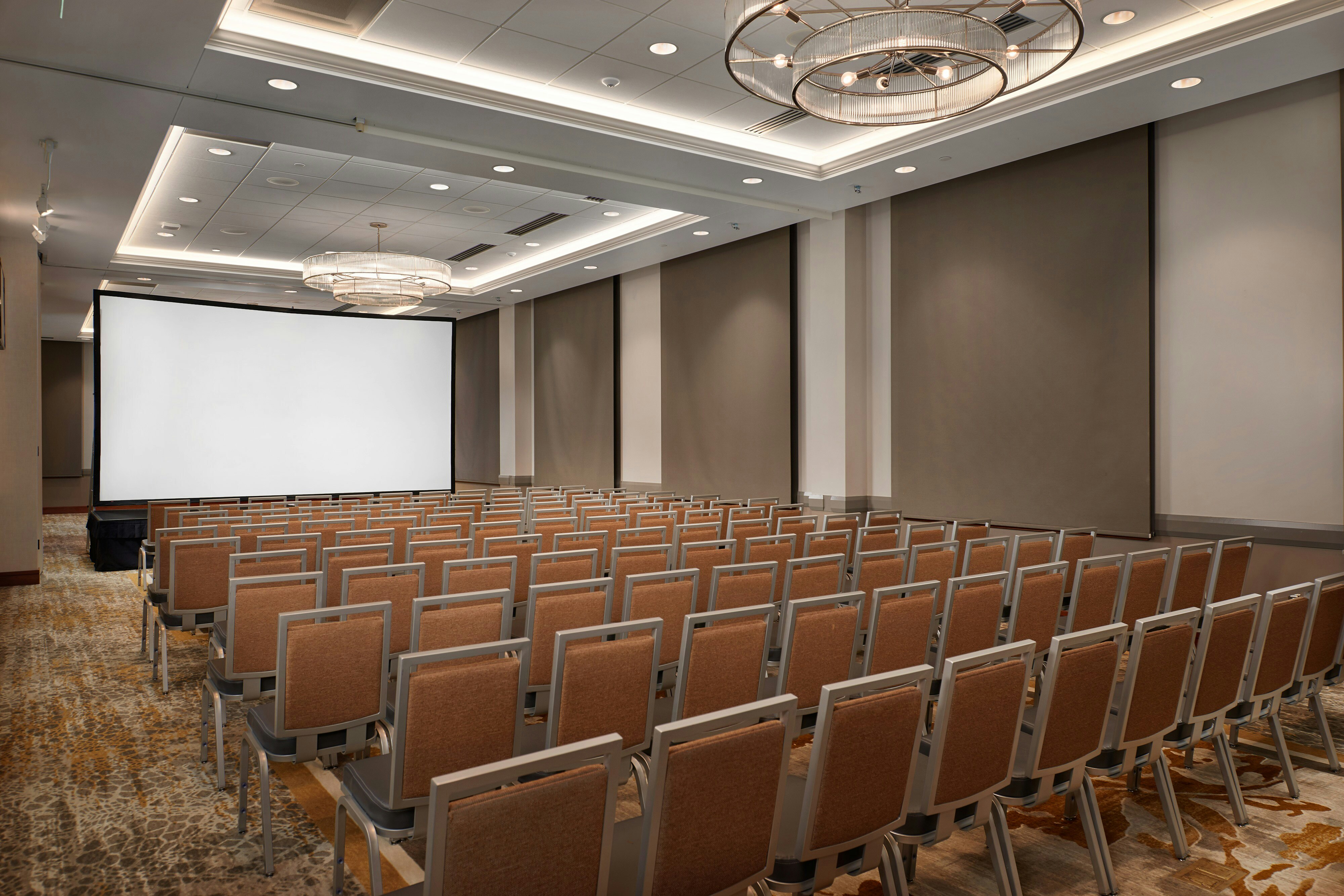 The Merrill Hotel & Conference Center Muscatine A Tribute Portfolio Hotel 62/71