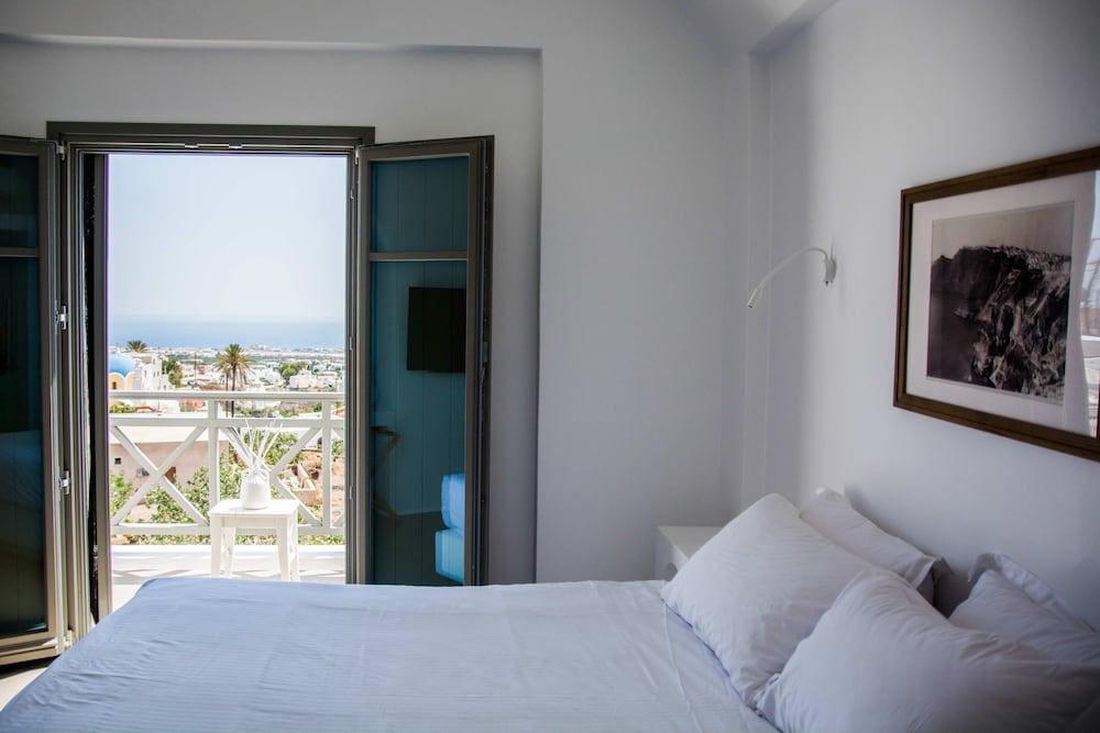 Amphitrite Suites Santorini 21/68