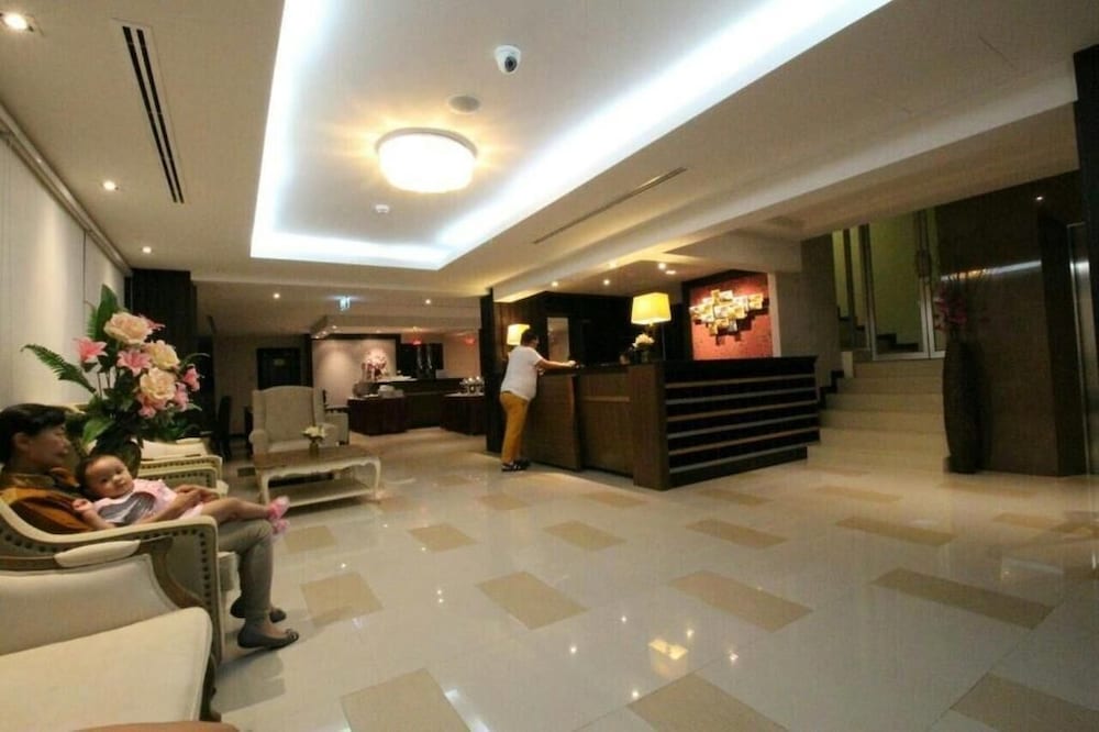 Leelawadee Modern Resort Huaykwang 4/41