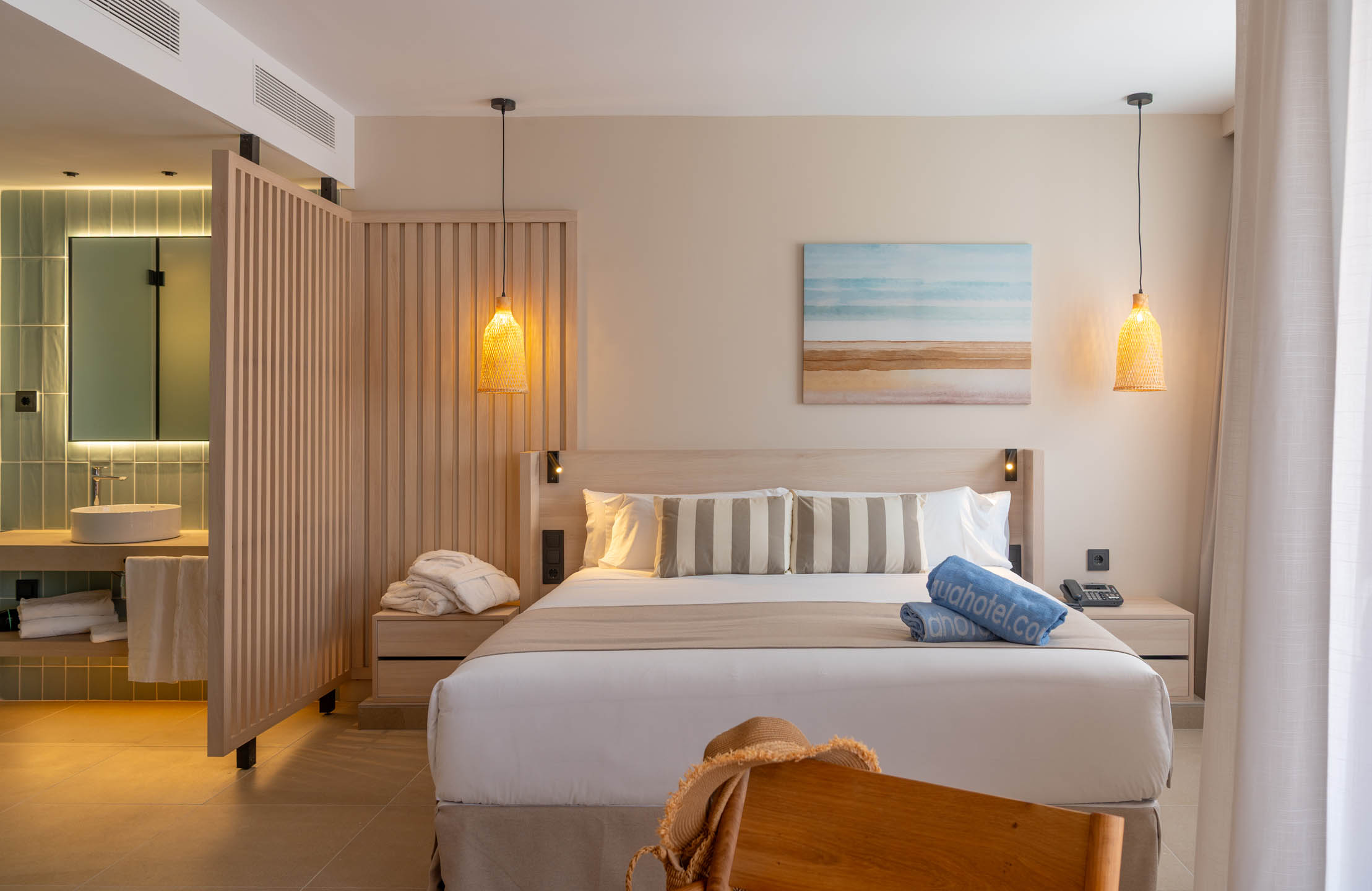 جناح بريميوم جونيور بسرير مزدوج، AQUA Hotel The Breeze - All Inclusive - Adults Only 2/7