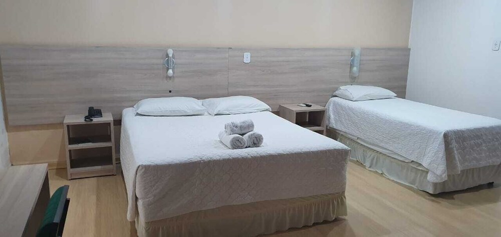 CRISTAL EXECUTIVE HOTEL 9/26