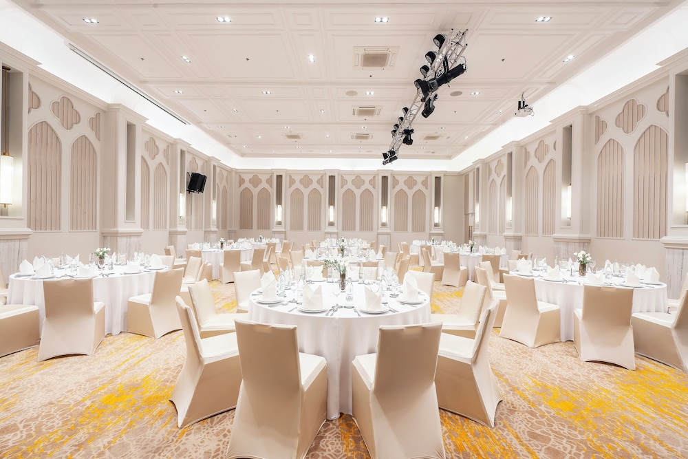 Movenpick Myth Hotel Patong 57/65