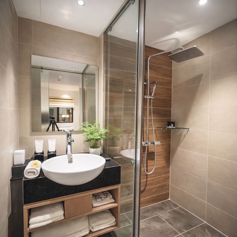 L Amant de Hanoi Hotel 36/42