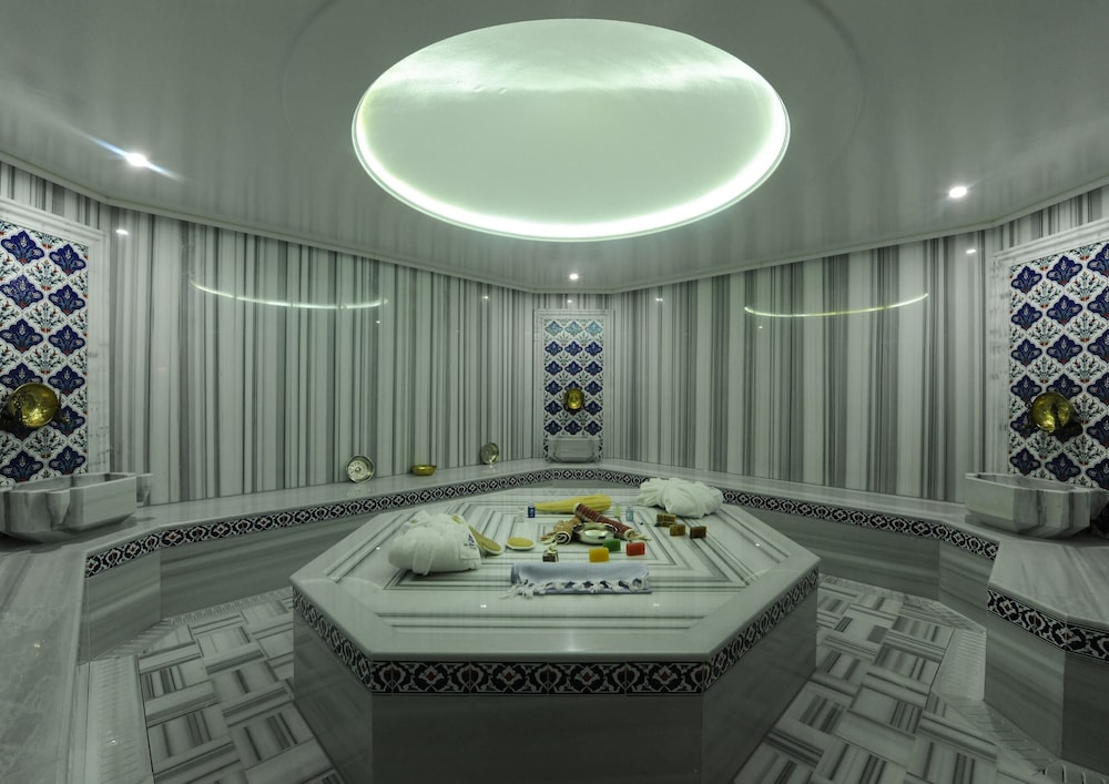 Le Petit Palace Hotel 44/50