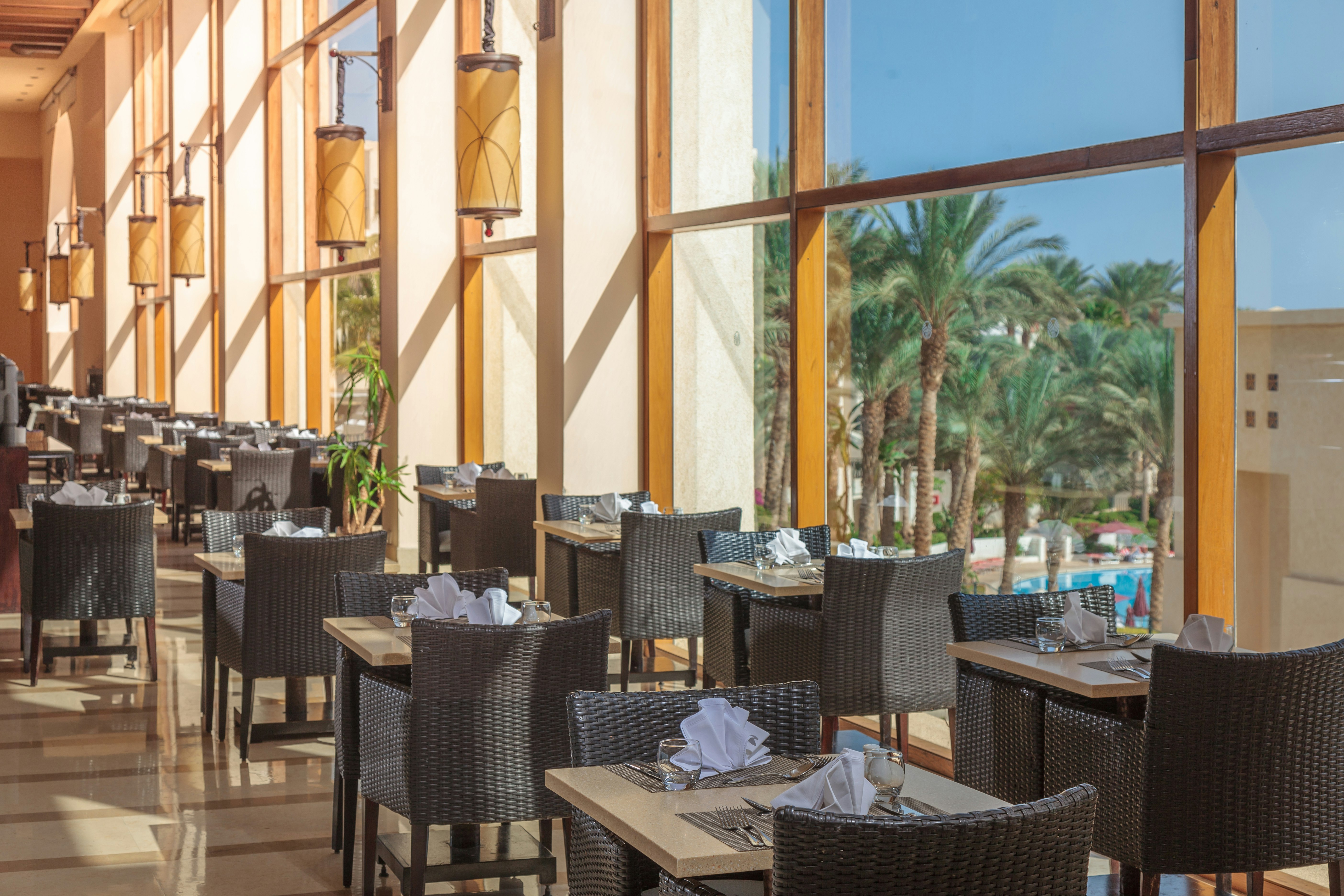 GRAND ROTANA RESORT AND SPA 24/50