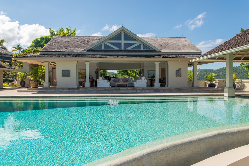 Silent Waters Villa 38/40