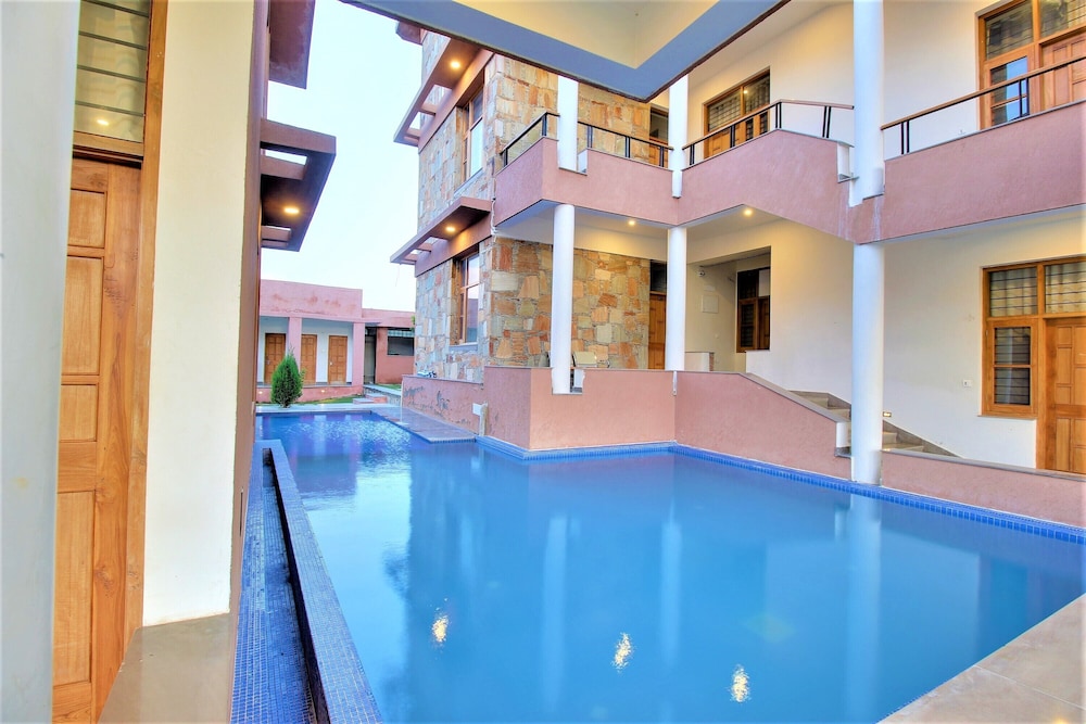 Palm Valley Svasti Resort 47/49
