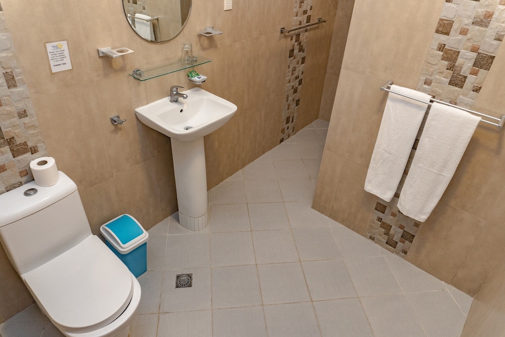 Suite, 1 Queen and 1 Single Bed, Sea View, Quo Vadis Dive Resort 3/4