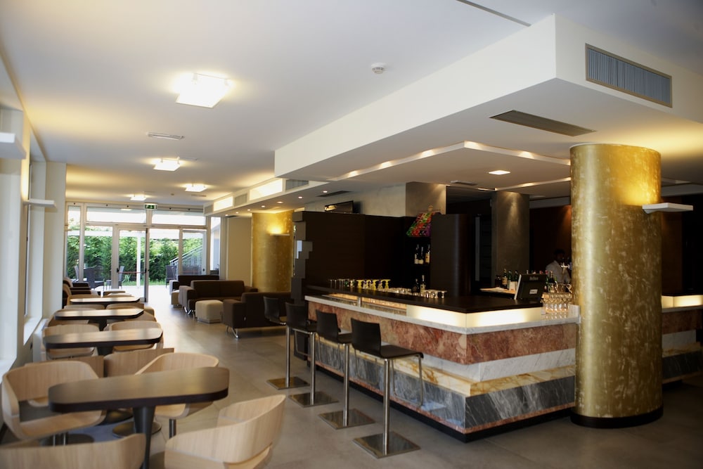 Eraclea Palace Hotel 10/77