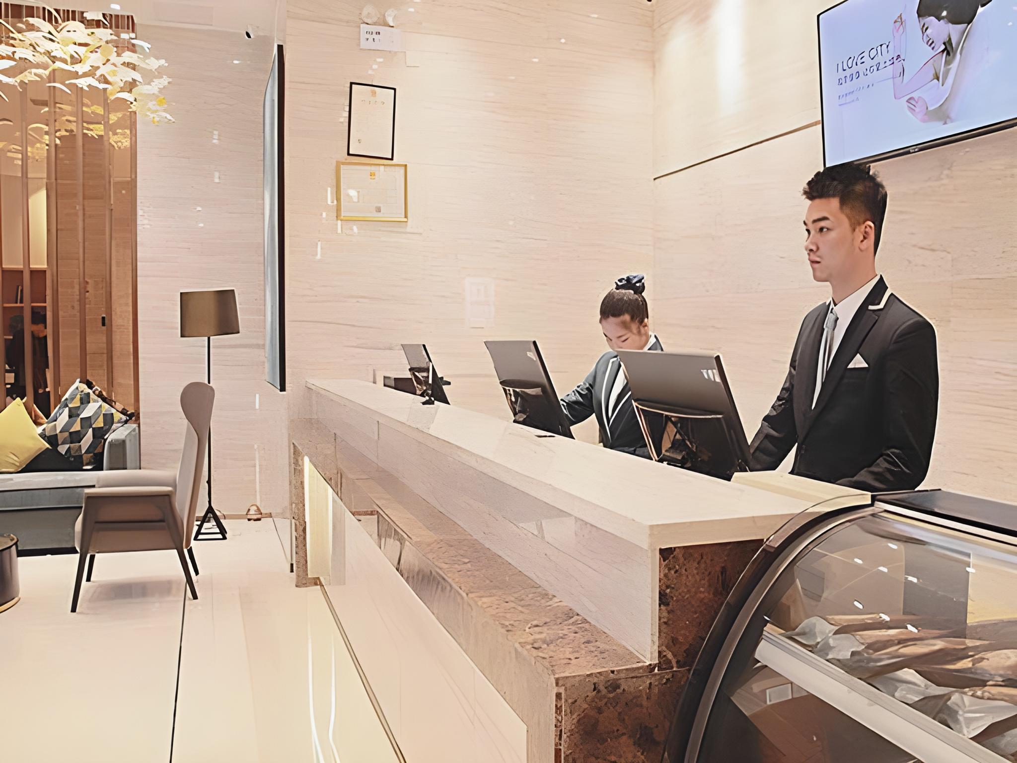 City Comfort Inn (Chenzhou You'a International Plaza) 7/36