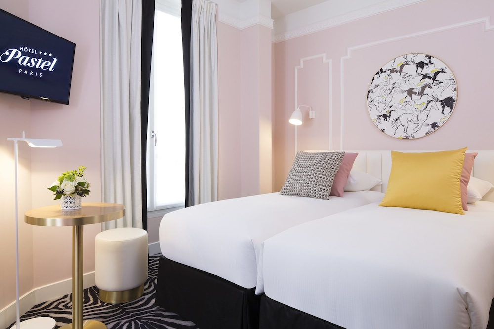 COMFORT, DOUBLE BED