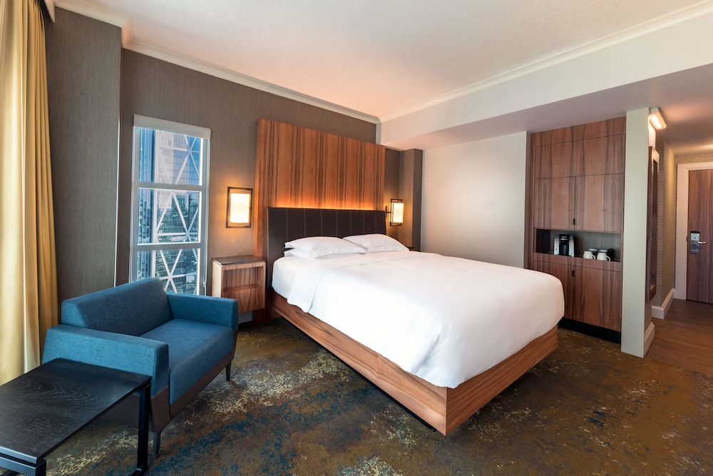 HYATT REGENCY CALGARY 14/68