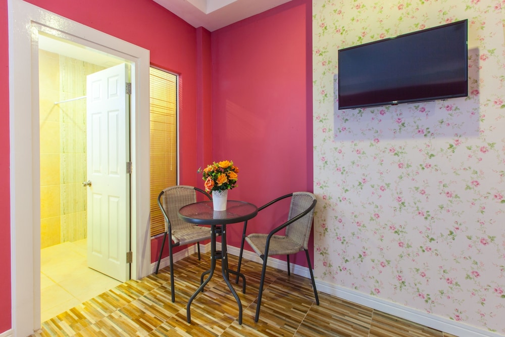 Gallery Lake View Hotel 53/64
