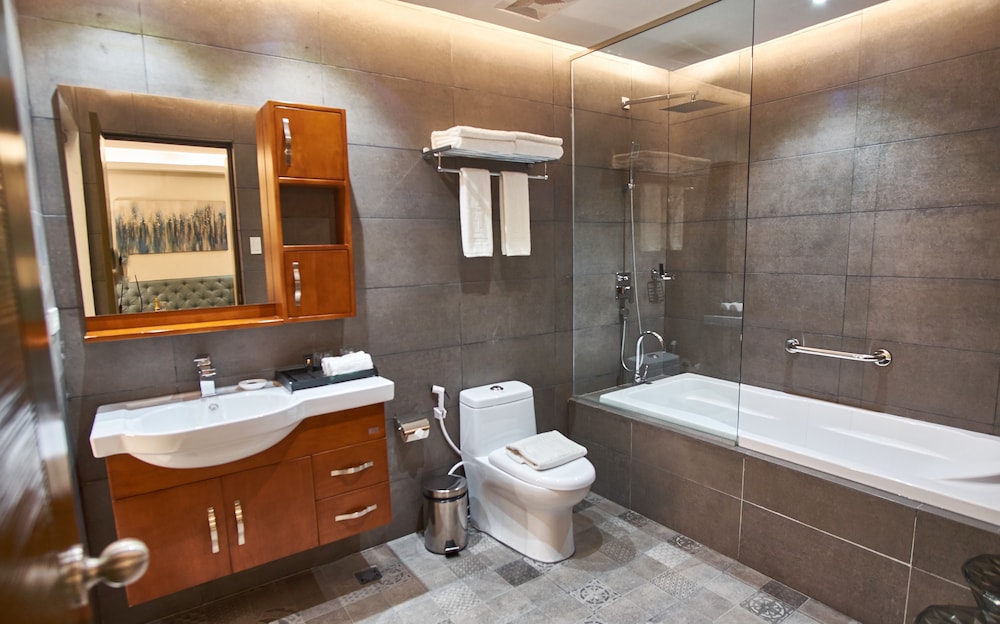 J7 Hotel Iloilo 18/53