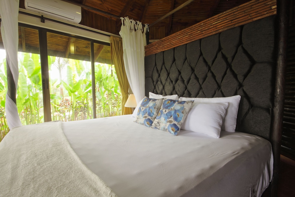 Greenlagoon Arenal Waterfall Villas 20/67