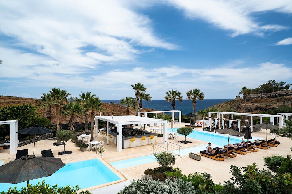 Aurora Luxury Hotel & Spa 43/45
