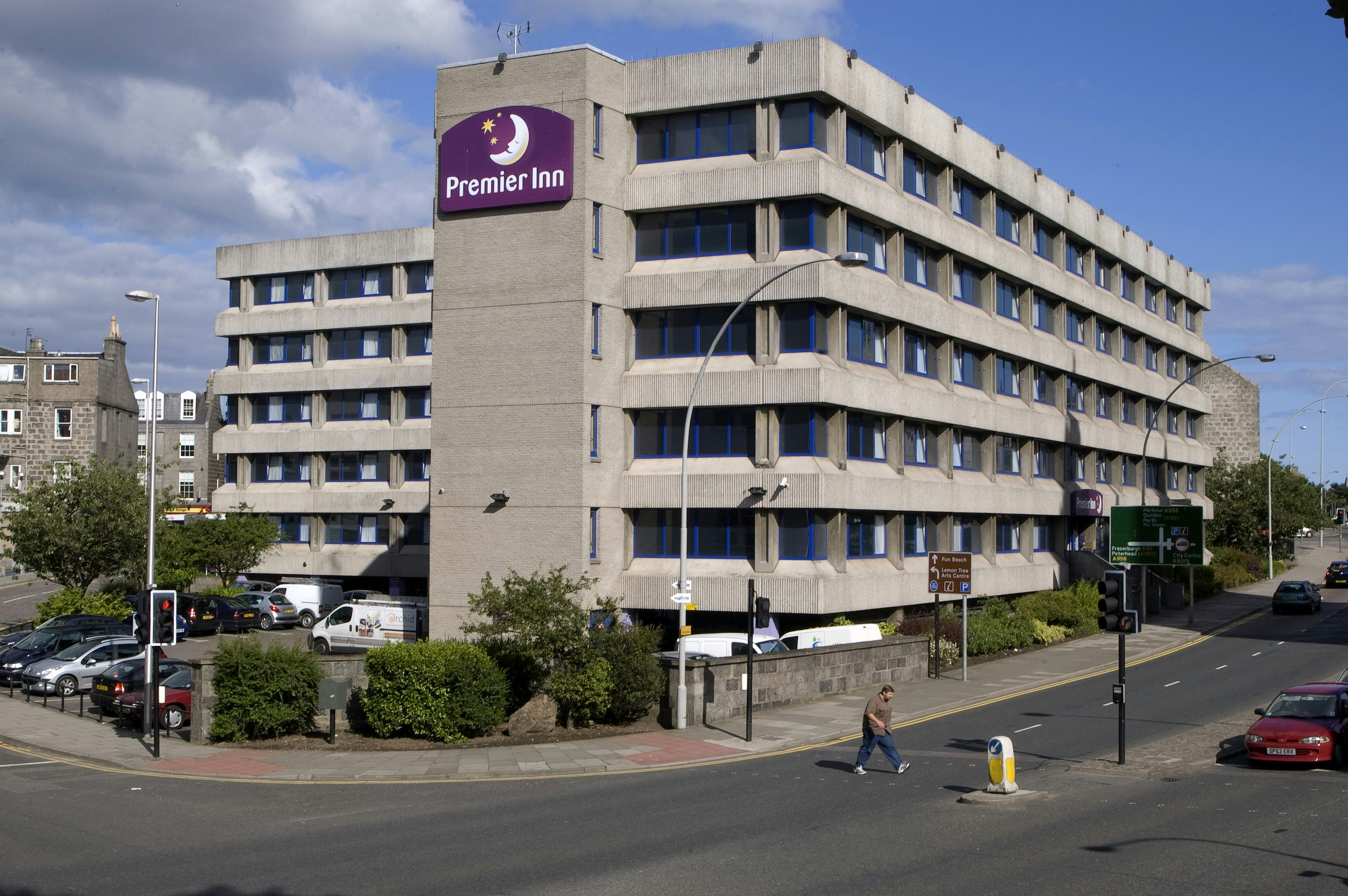 Premier Inn Aberdeen City Centre 22/25