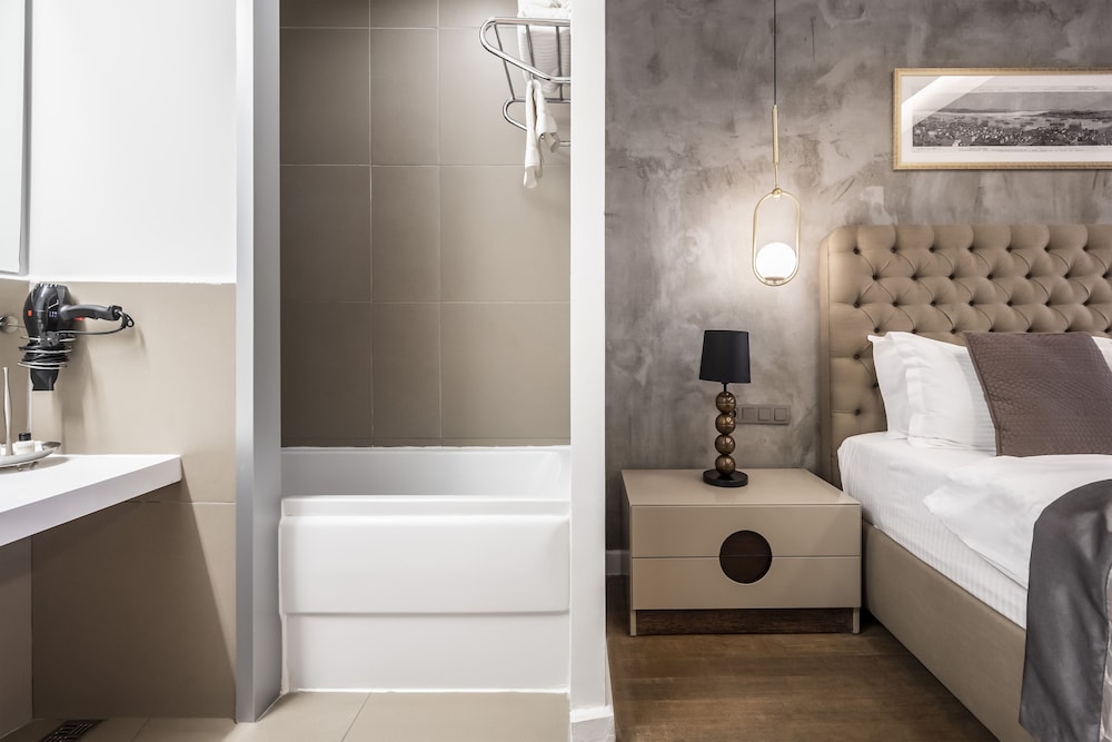 Ansen Suites 50/50