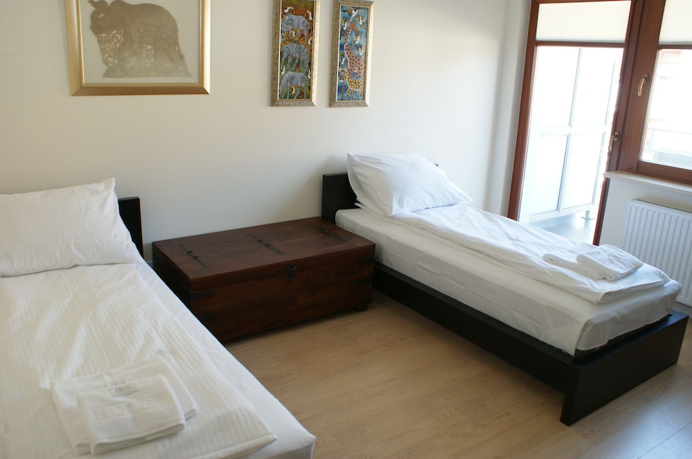 IRS ROYAL APARTMENTS - IRS Neptun Park 12/50