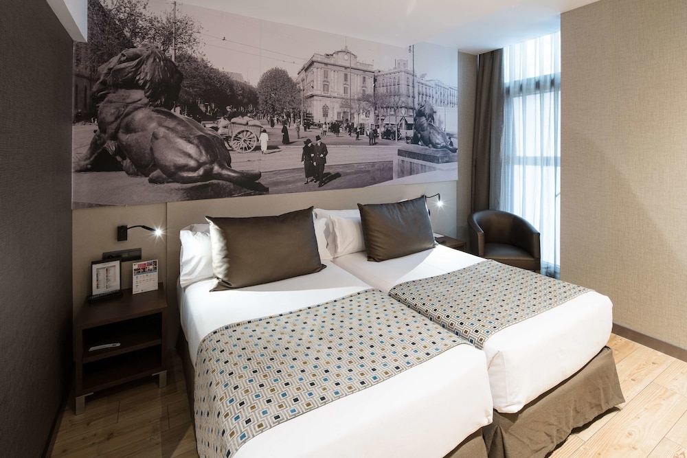 Catalonia Born Hotel 15/62