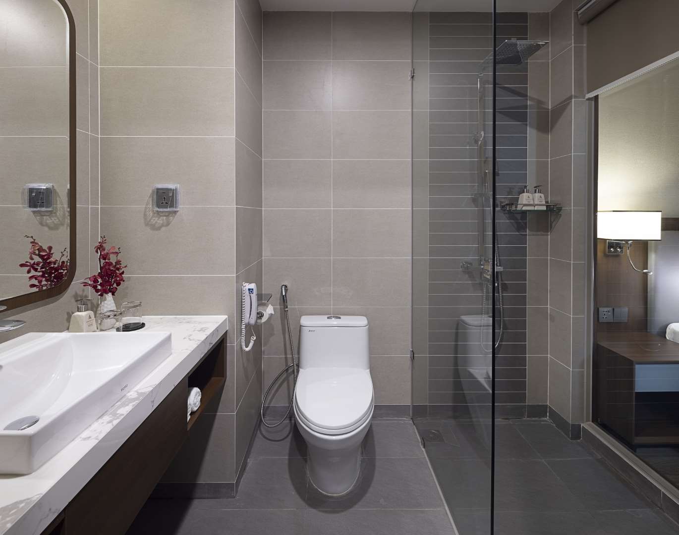 غرفة ديلوكس بسرير مزدوج، Annova Nha Trang Hotel 2/2