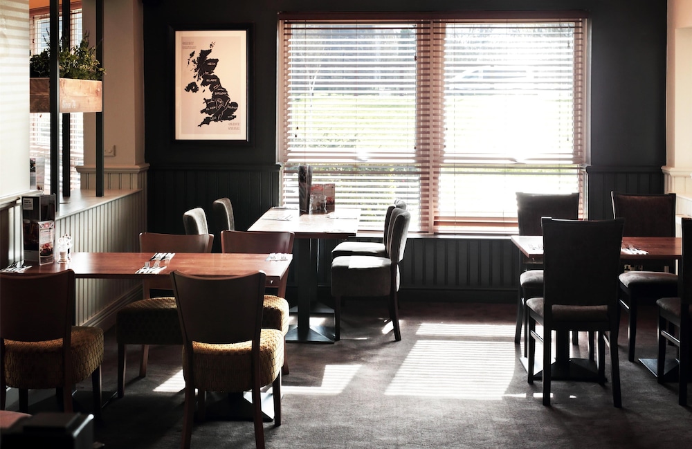 Premier Inn Darlington East (Morton Park) 34/49