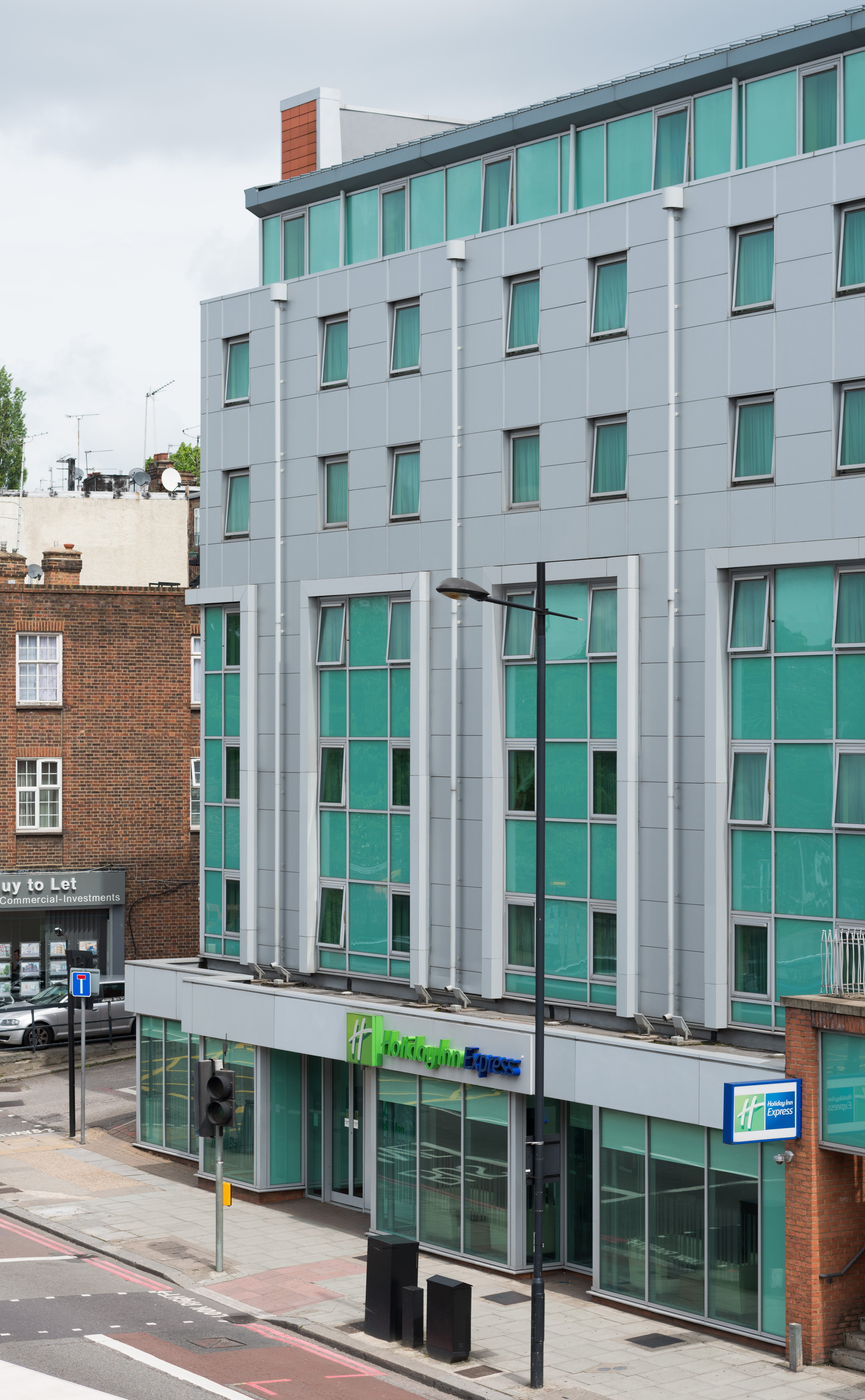 Holiday Inn Express London - Swiss Cottage 9/28