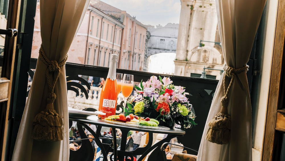 Al Ponte Dei Sospiri Junior Suites 31/50