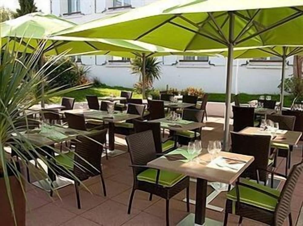 Logis Hotel Le Robinson 44/53