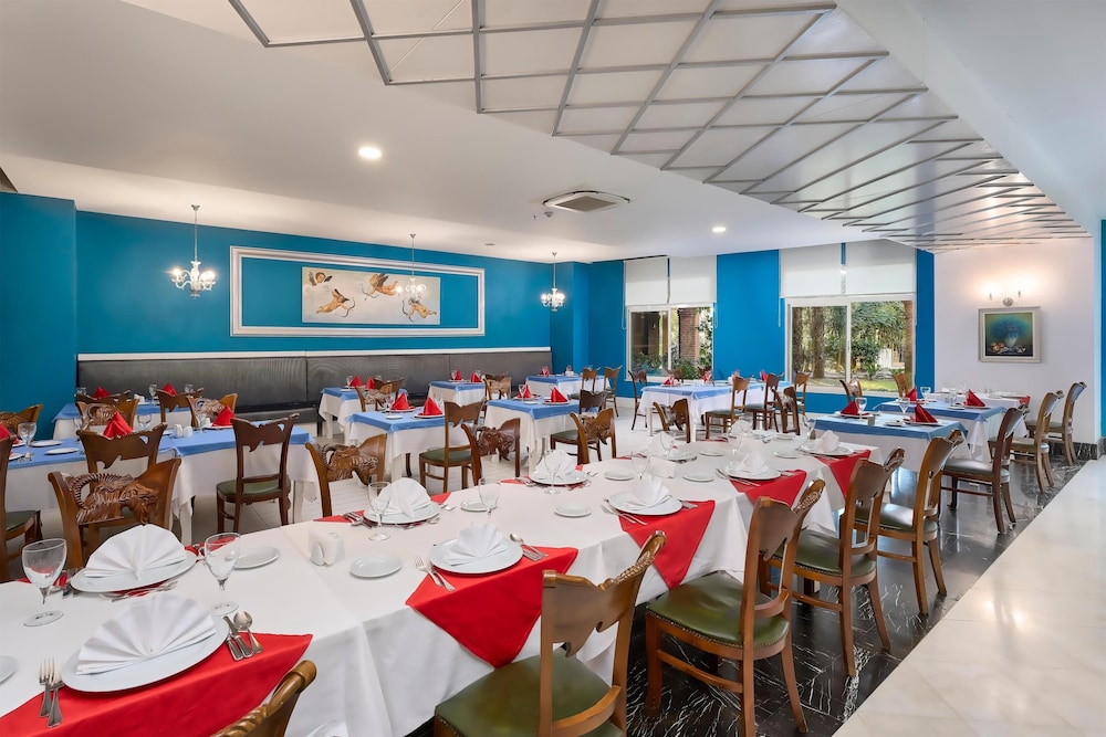 Seaden Sea World Resort & SPA 35/50