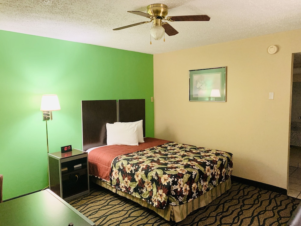 Room, Single, Queen Bed