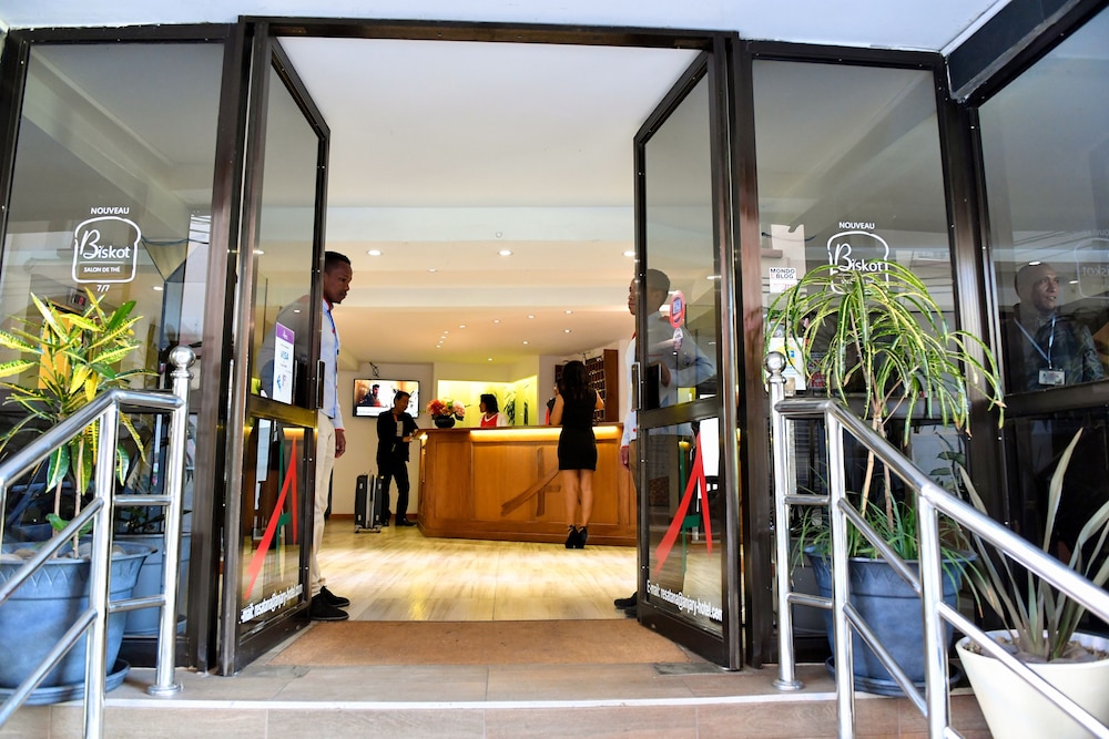 Anjary Hôtel 7/25