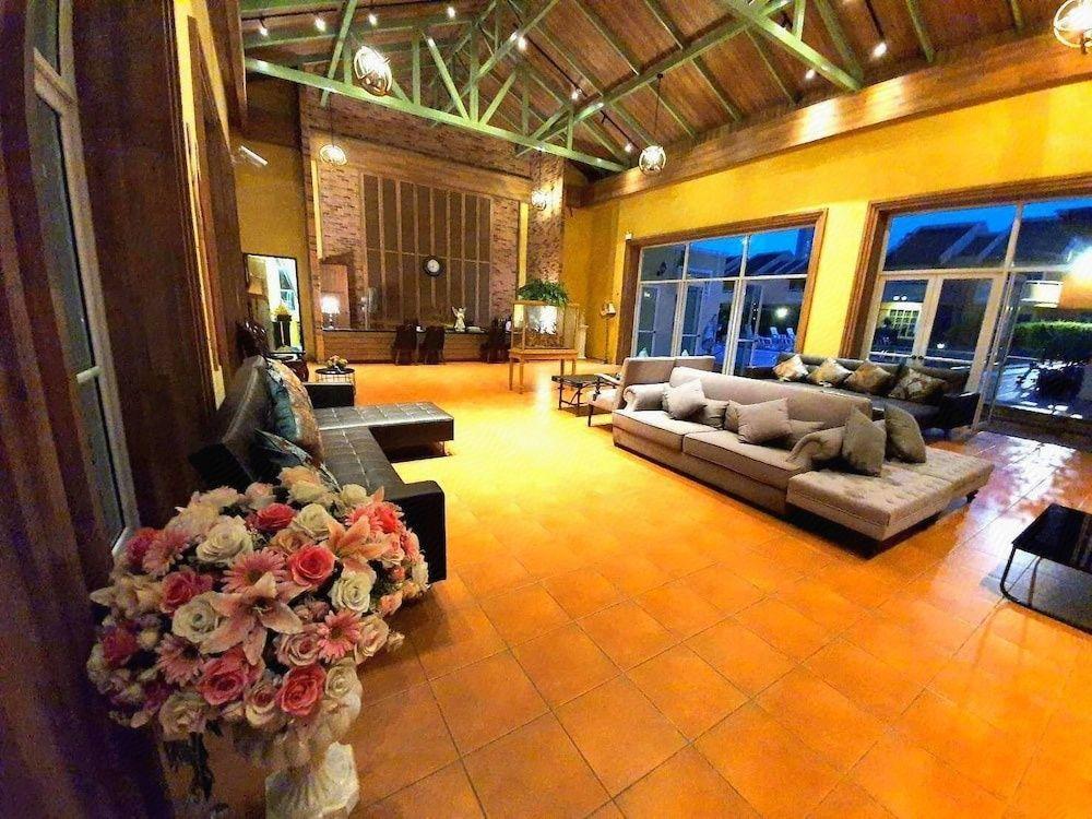 The Victoria Resort Pattaya 50/57