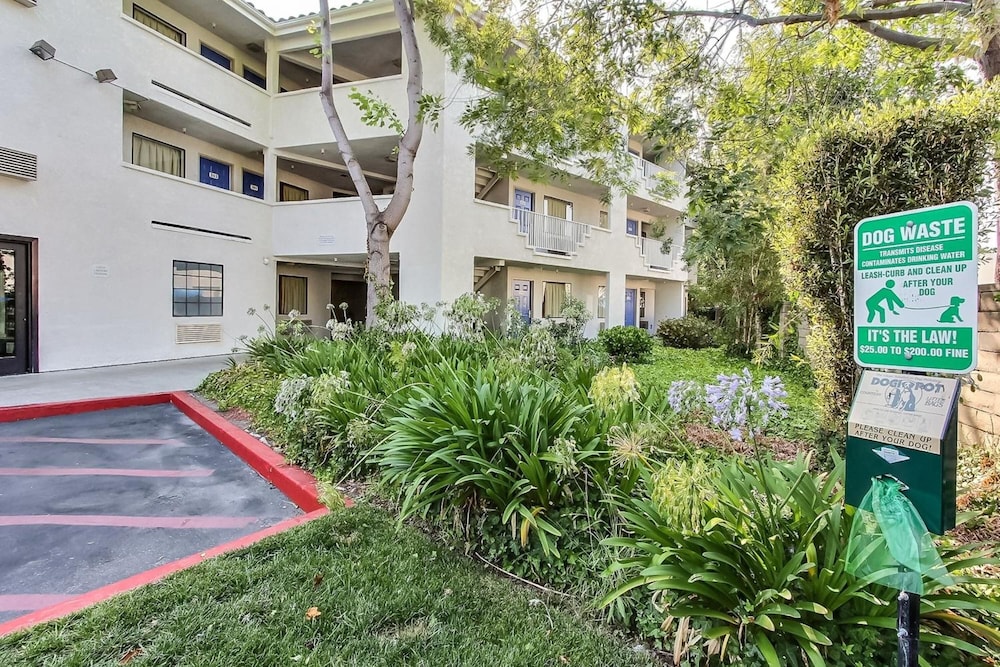 Motel6 Sunnyvale, CA - North 54/60