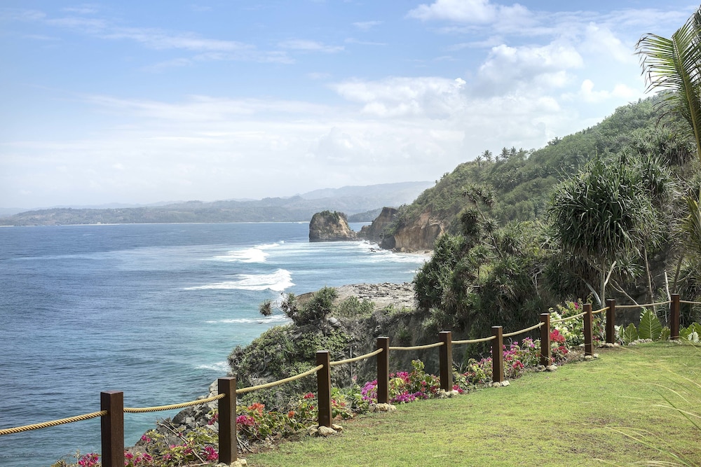 Lelewatu Resort Sumba 56/63