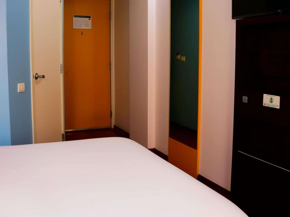 STANDARD, DOUBLE BED