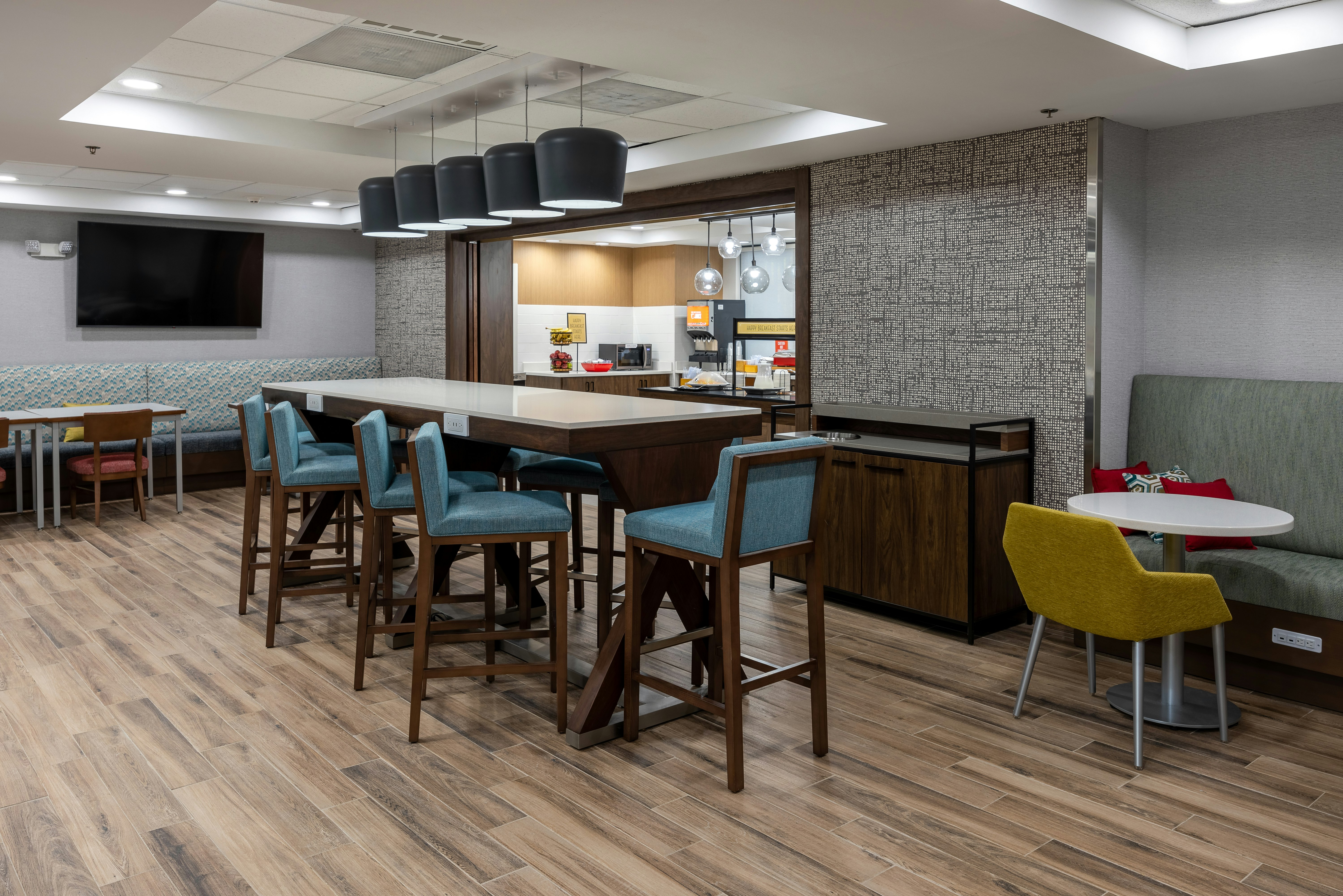 Hampton Inn Alpharetta Roswell Ga 26/42