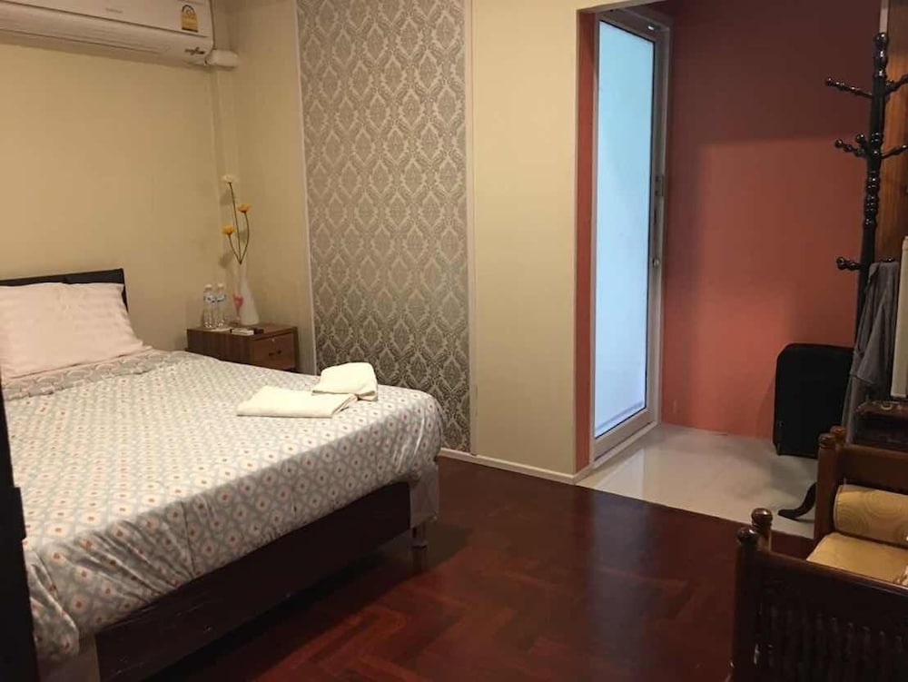 Nine Place Sukhumvit 46 31/57