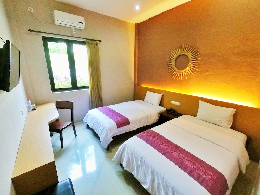 Hotel Transit Pasuruan 22/43