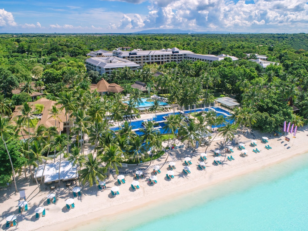 Henann Resort Alona Beach 68/74