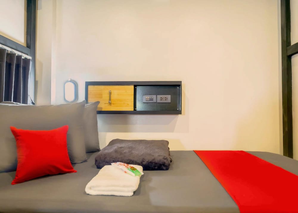 Episode 11 Hostel Sukhumvit 14/22