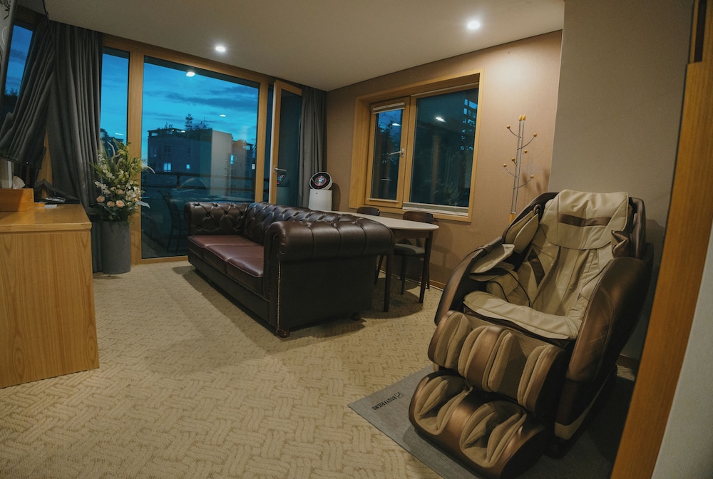 Jongno Lumia Tourist Hotel 53/69