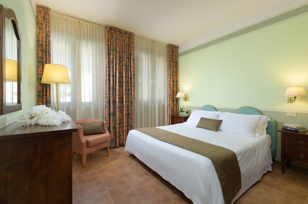 Hotel Residence San Gregorio 8/66