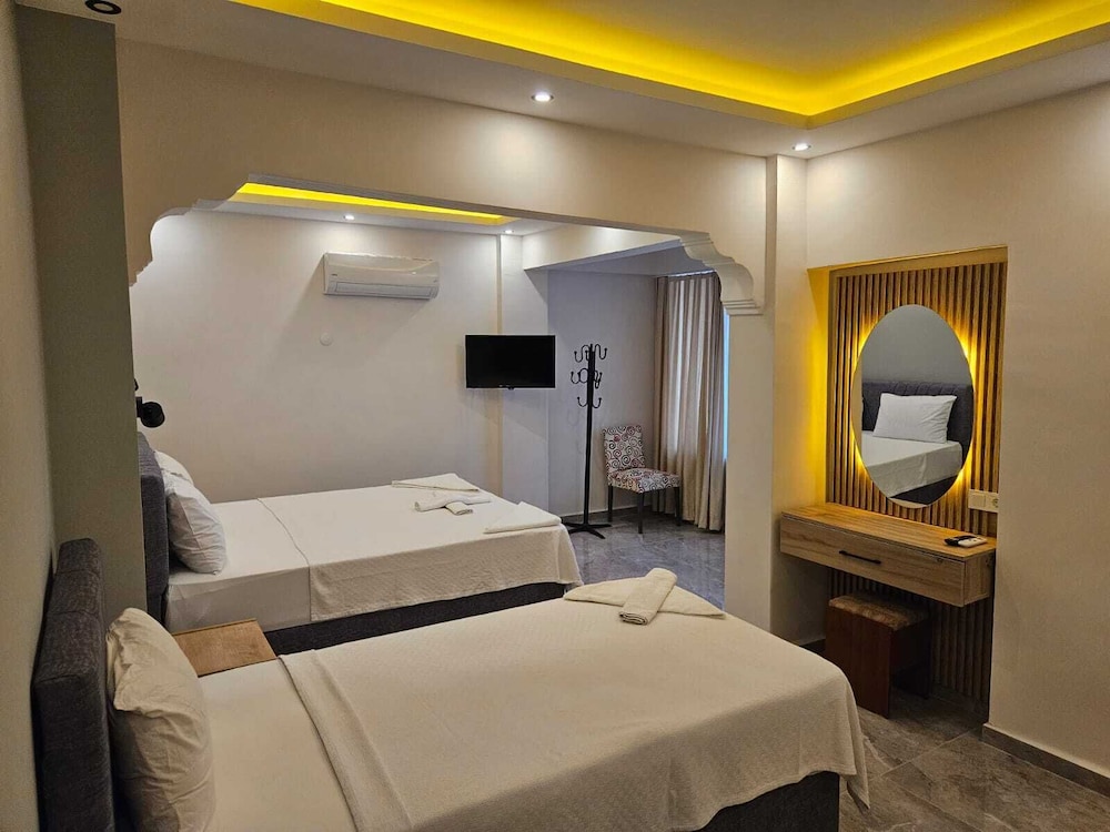 Sonmez Hotel 13/31