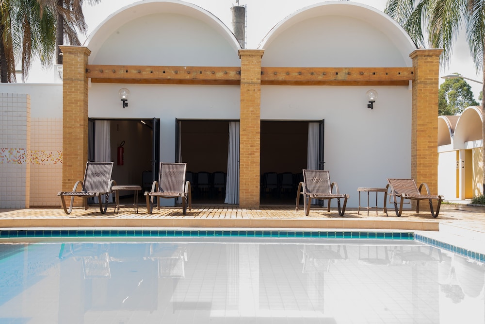 swimming pool spa